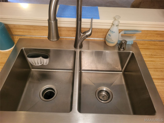 532 Hollow Wood Road