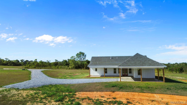 665 Thorn Trace
