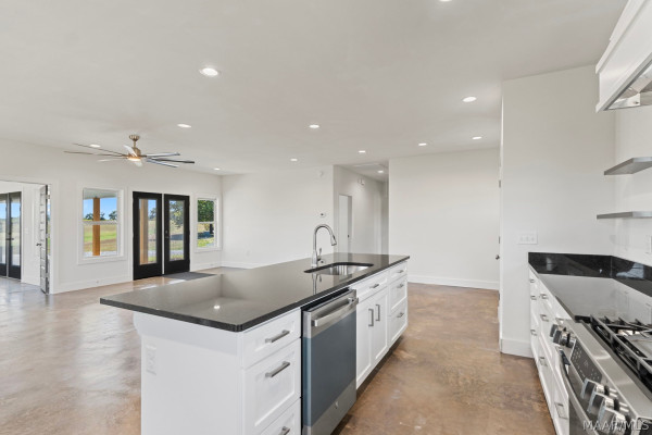 665 Thorn Trace