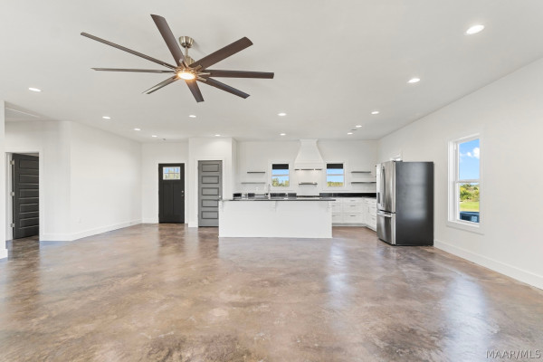 665 Thorn Trace