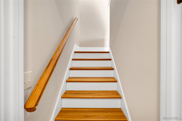 68 BRIGHT SPOT Street