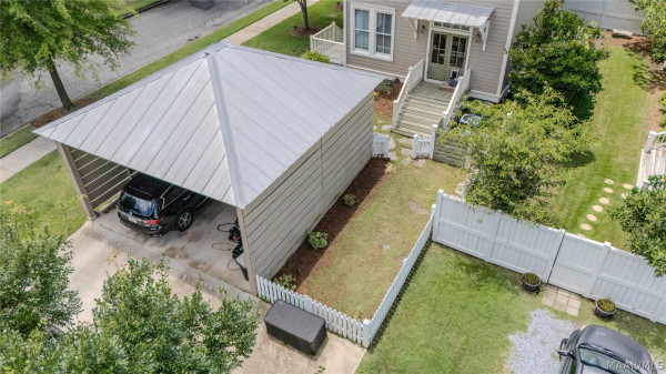 68 BRIGHT SPOT Street