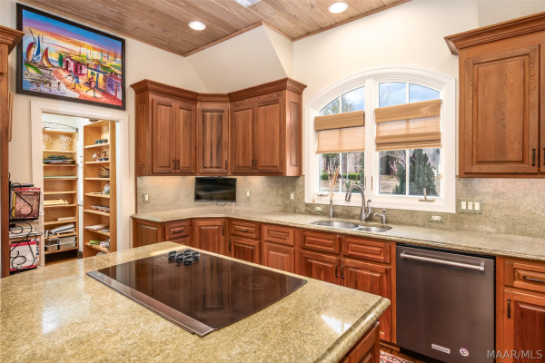 3530 Oak Grove Circle