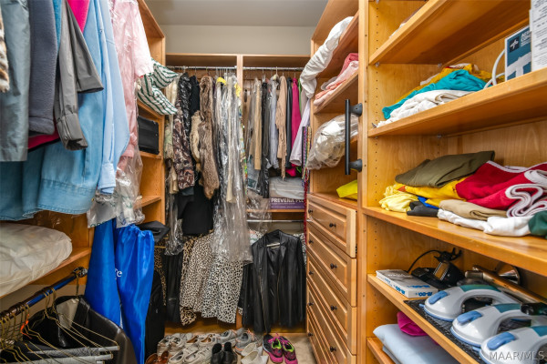 3530 Oak Grove Circle