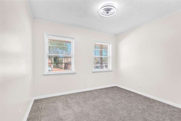 107 Kent Street
