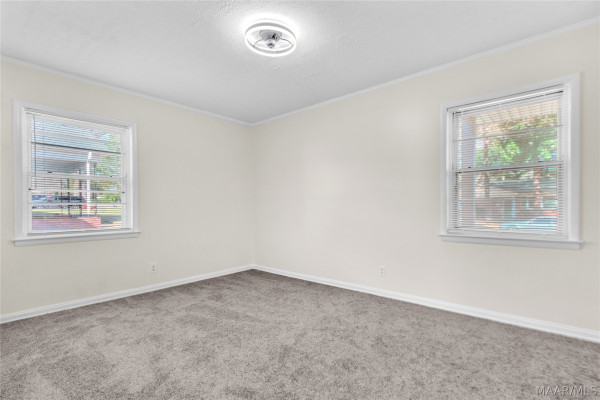107 Kent Street