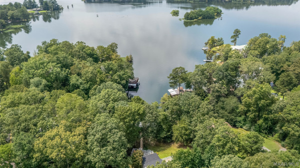 555 Shady Acres Drive