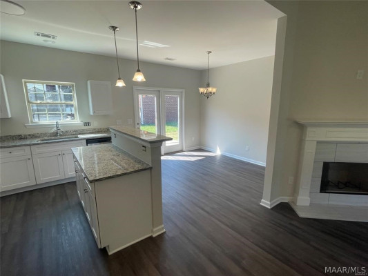 246 Brownstone Loop