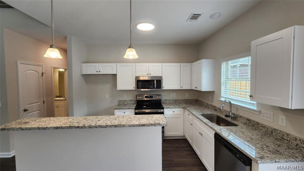 246 Brownstone Loop