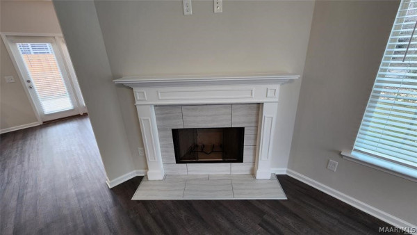 246 Brownstone Loop