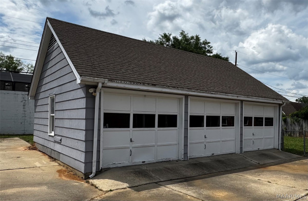 3000 Old Farm Road