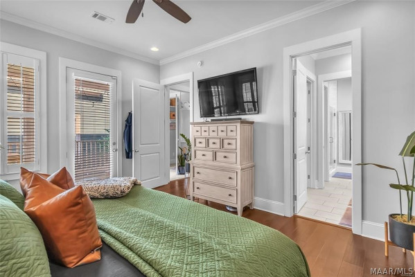 162 Northlake Street