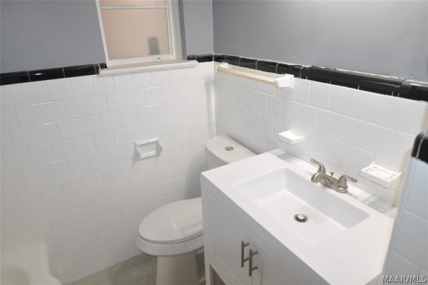 3337 Narrow Lane Road