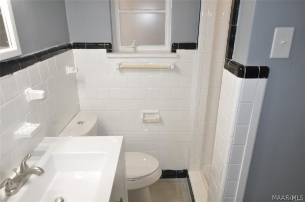 3337 Narrow Lane Road