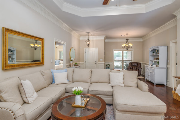 1000 Southern Hills Drive