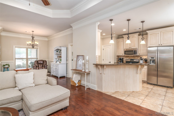 1000 Southern Hills Drive