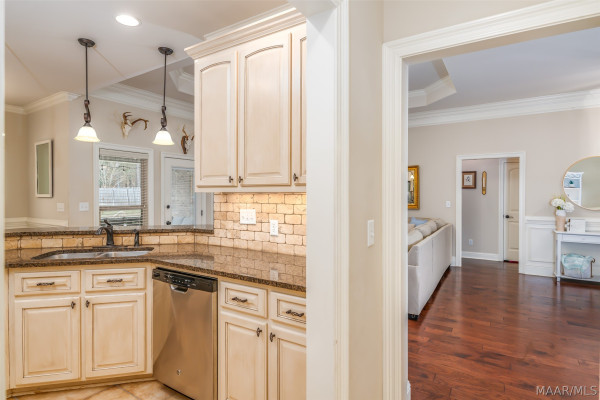 1000 Southern Hills Drive