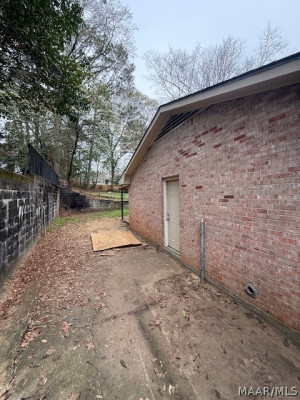 1116 Perry Hill Road