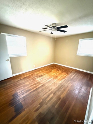 1116 Perry Hill Road