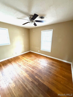 1116 Perry Hill Road