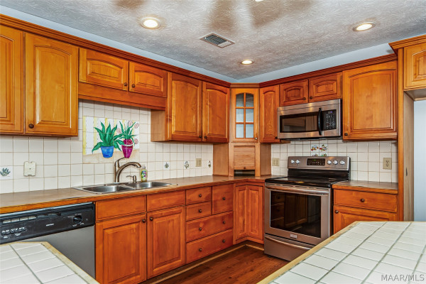 12275 Central Plank Road