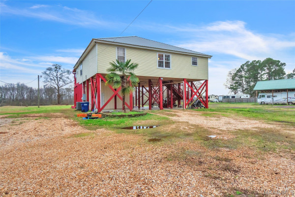 4032 Riveroaks Road