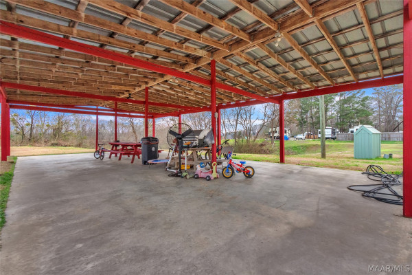 4032 Riveroaks Road