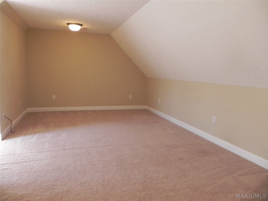 6 FAIRWAY Drive