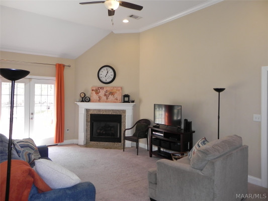 6 FAIRWAY Drive