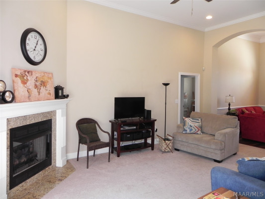 6 FAIRWAY Drive