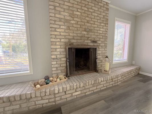 557 KAREN Road