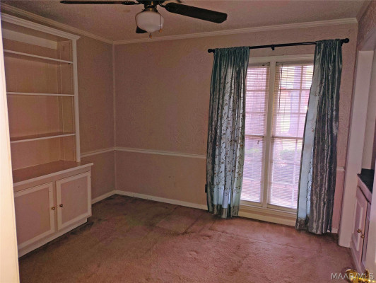 458 BOWLING GREEN Drive