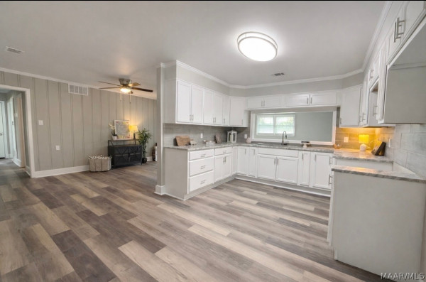 10111 HIGHWAY 231 Highway