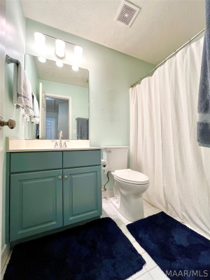 800 Autumn Ridge Road