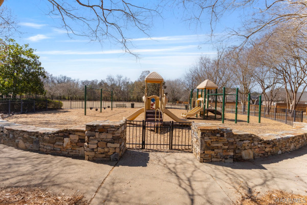 10805 Blackwater Court