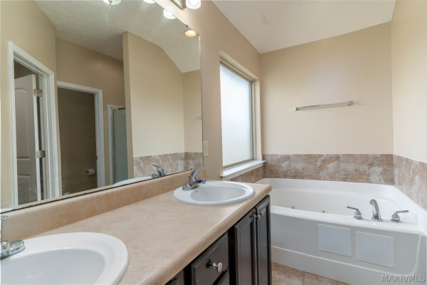 1818 Cotton Blossom Way