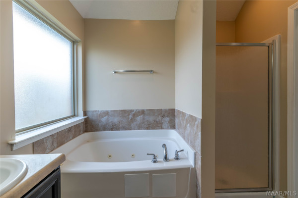 1818 Cotton Blossom Way