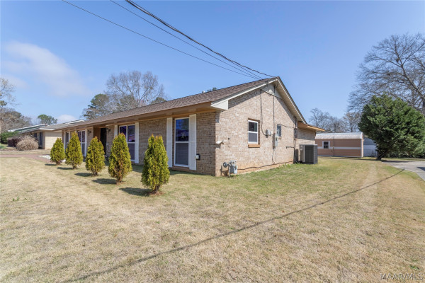 523 E Moye Drive