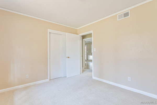 1819 GILLESPIE Drive