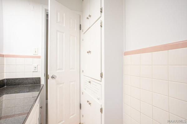 1819 GILLESPIE Drive