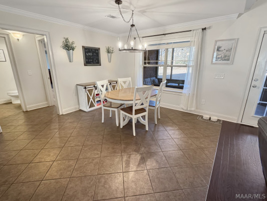 680 Bon Terre Boulevard