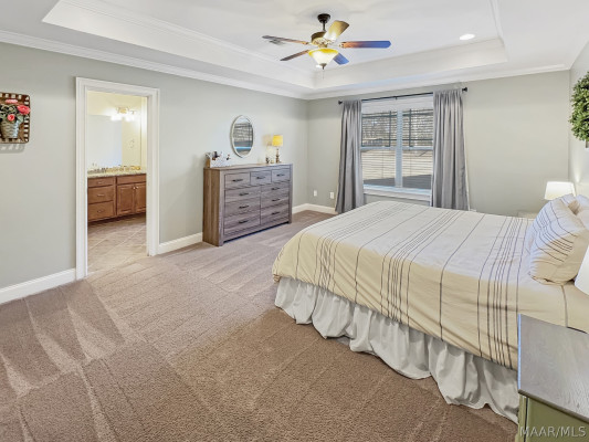 680 Bon Terre Boulevard