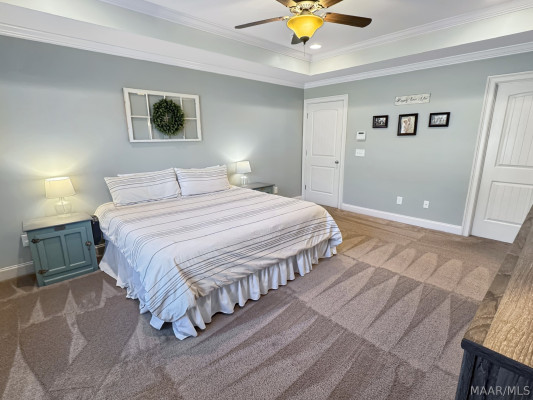 680 Bon Terre Boulevard