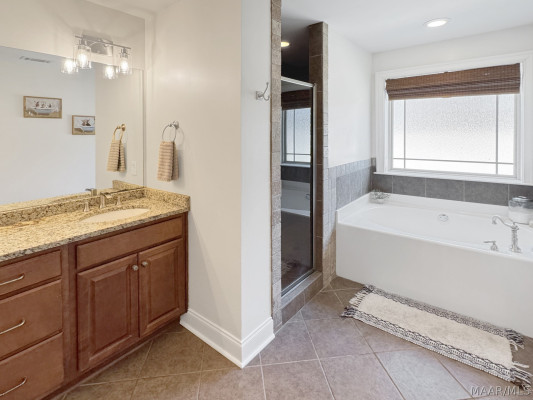 680 Bon Terre Boulevard