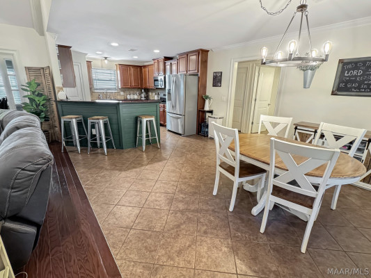 680 Bon Terre Boulevard