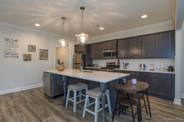 264 Royal Oaks Drive