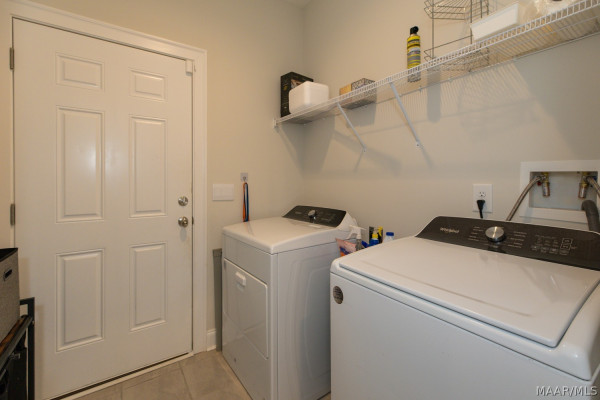 264 Royal Oaks Drive