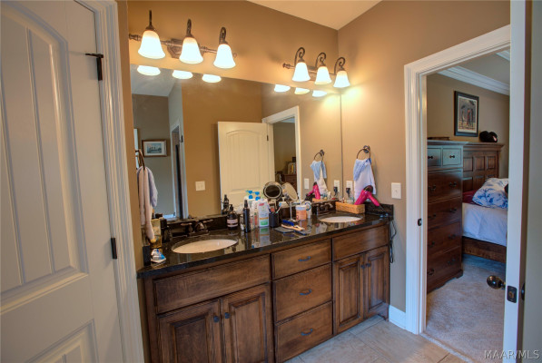 491 SOUTHERN HILLS Drive