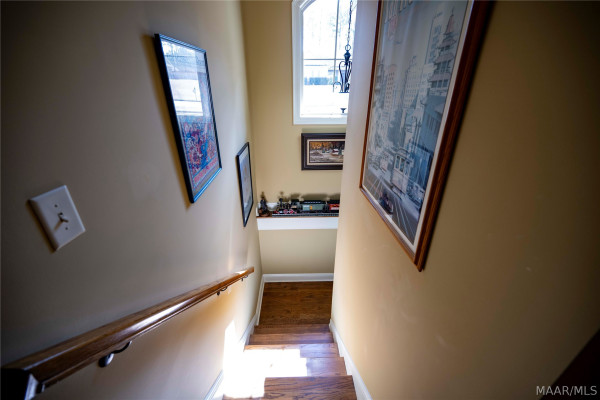 491 SOUTHERN HILLS Drive