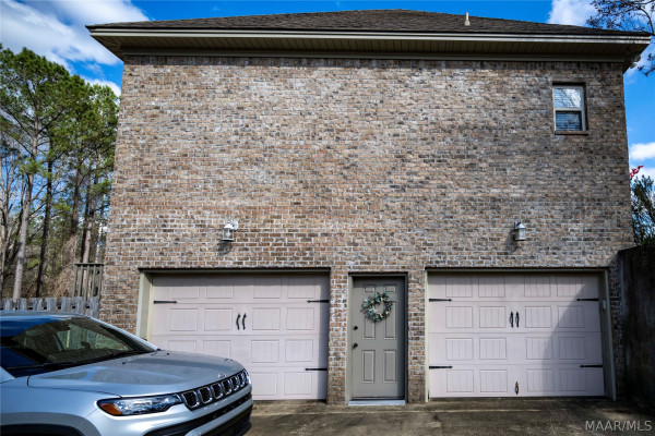 491 SOUTHERN HILLS Drive